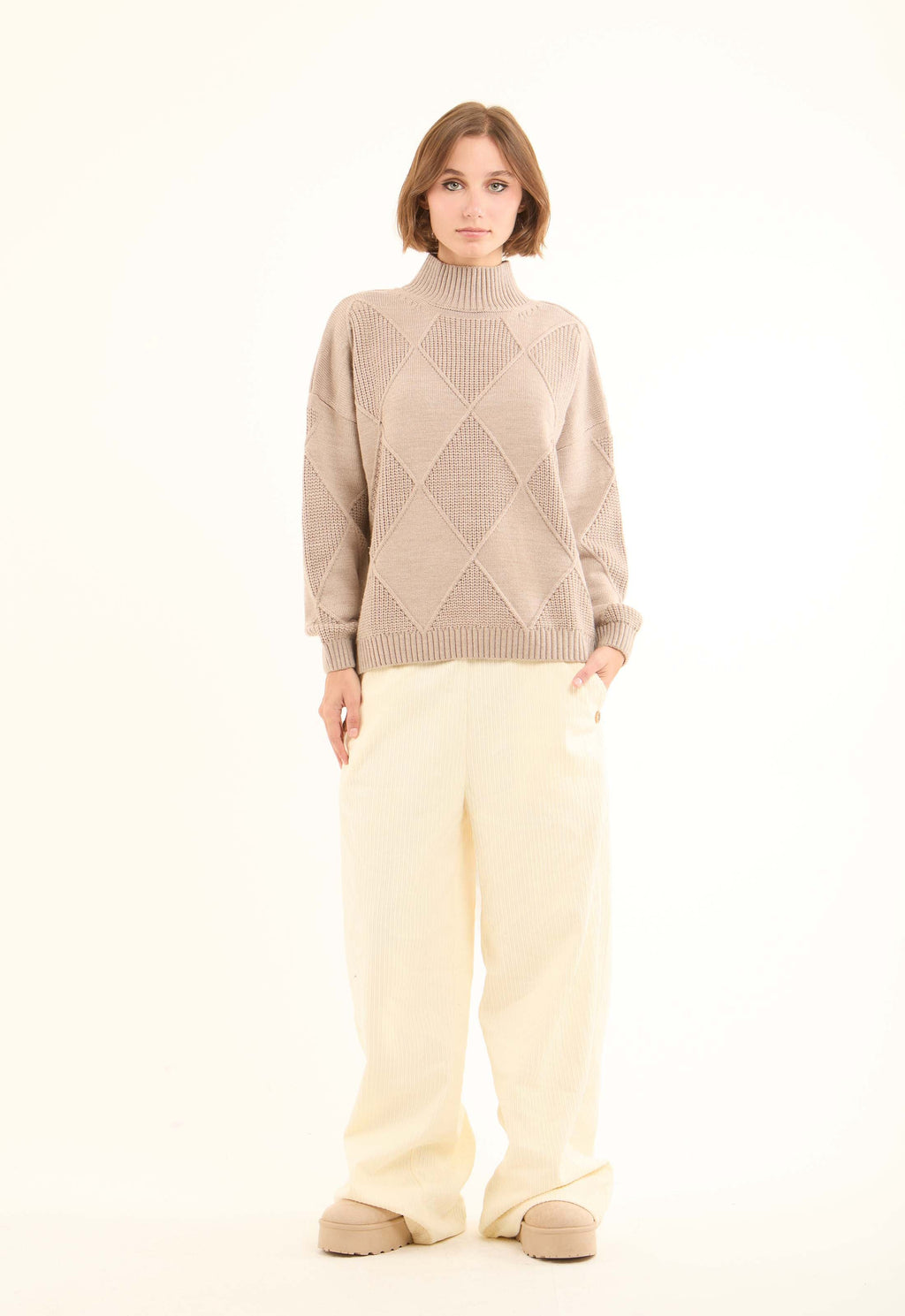 Chunky Knit Diamonds Winter Pullover