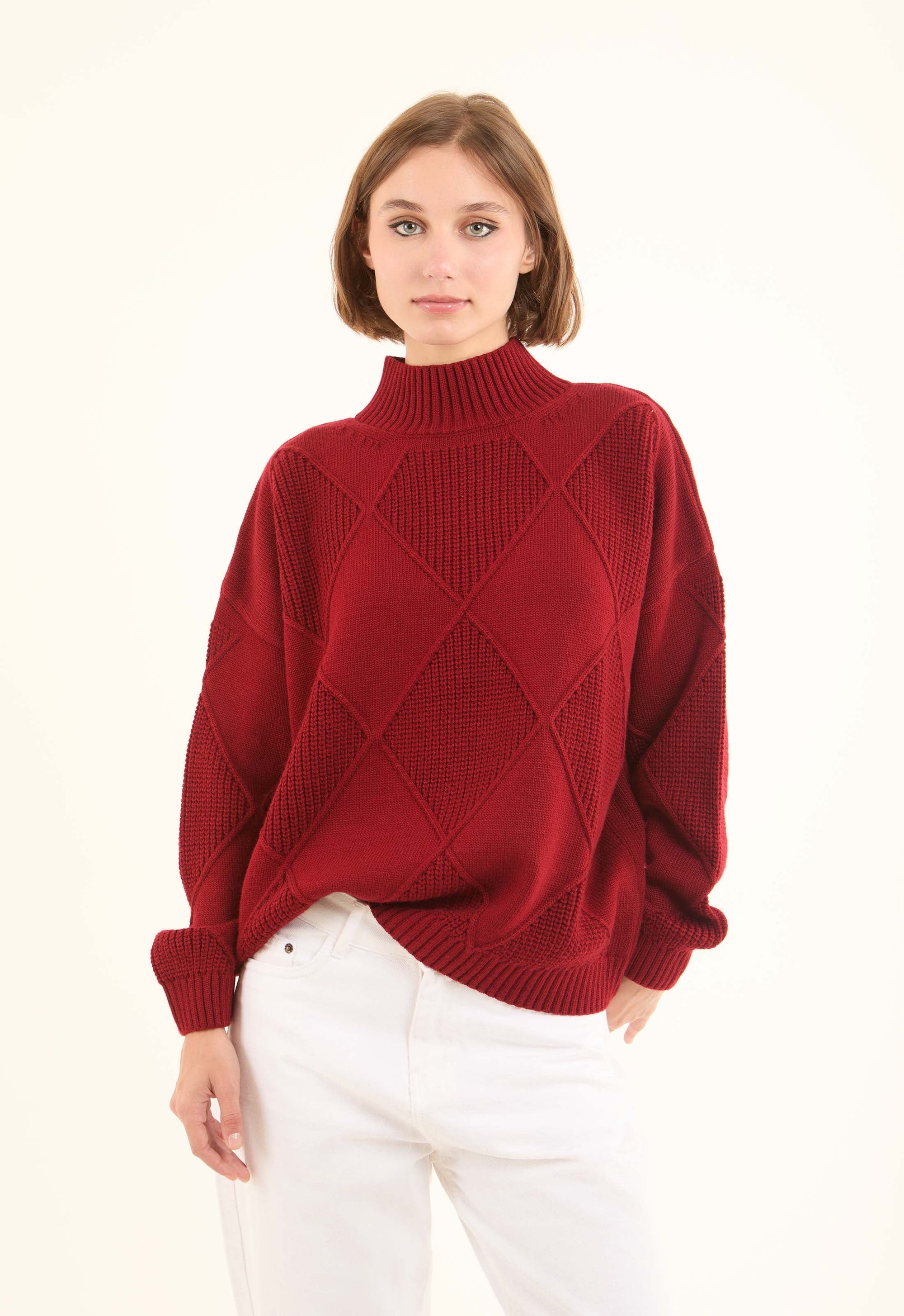 بلوفر شتوي سيمك محبوك بنقشة ماسات