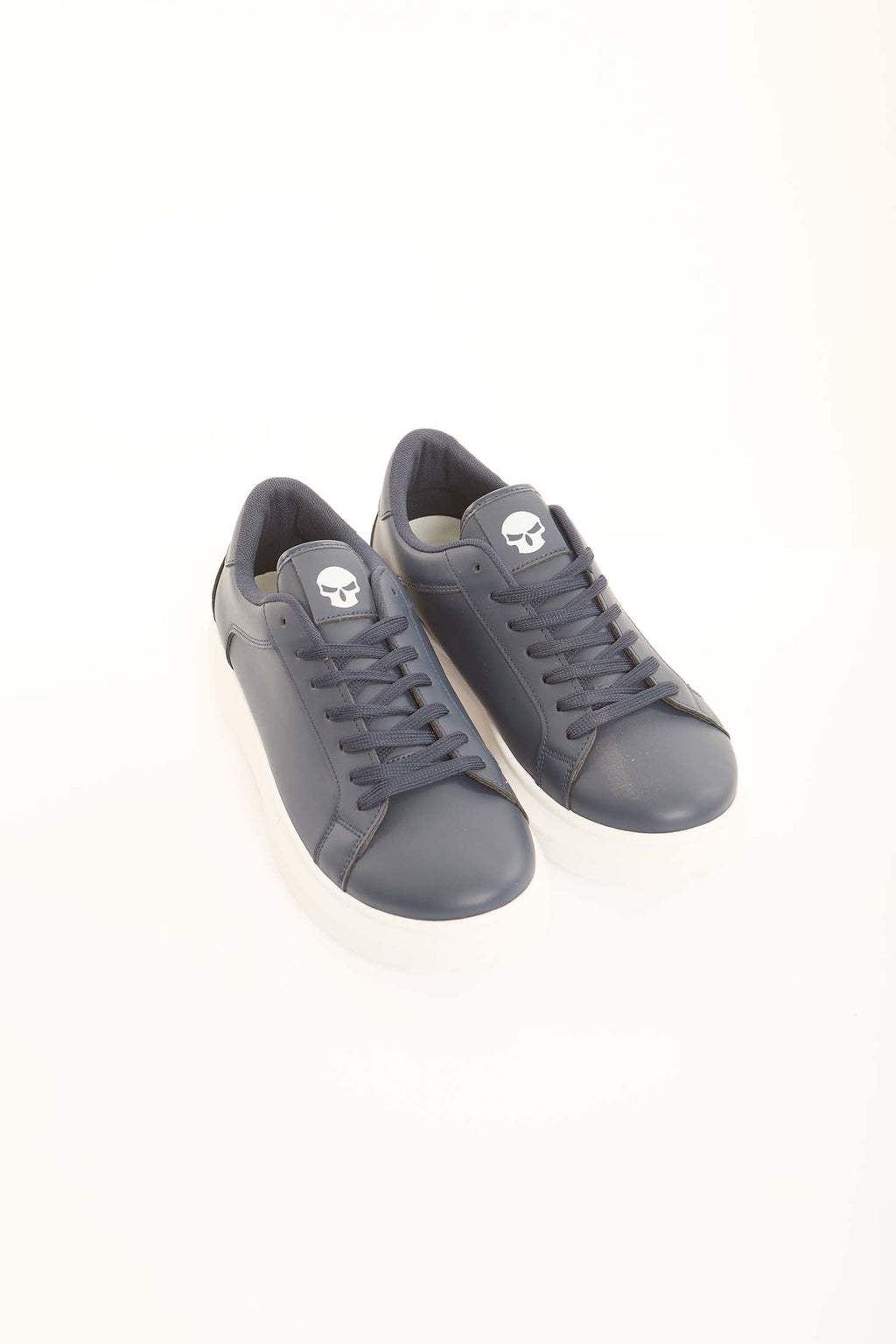 Classic Plain Panel Low-Top Trainers
