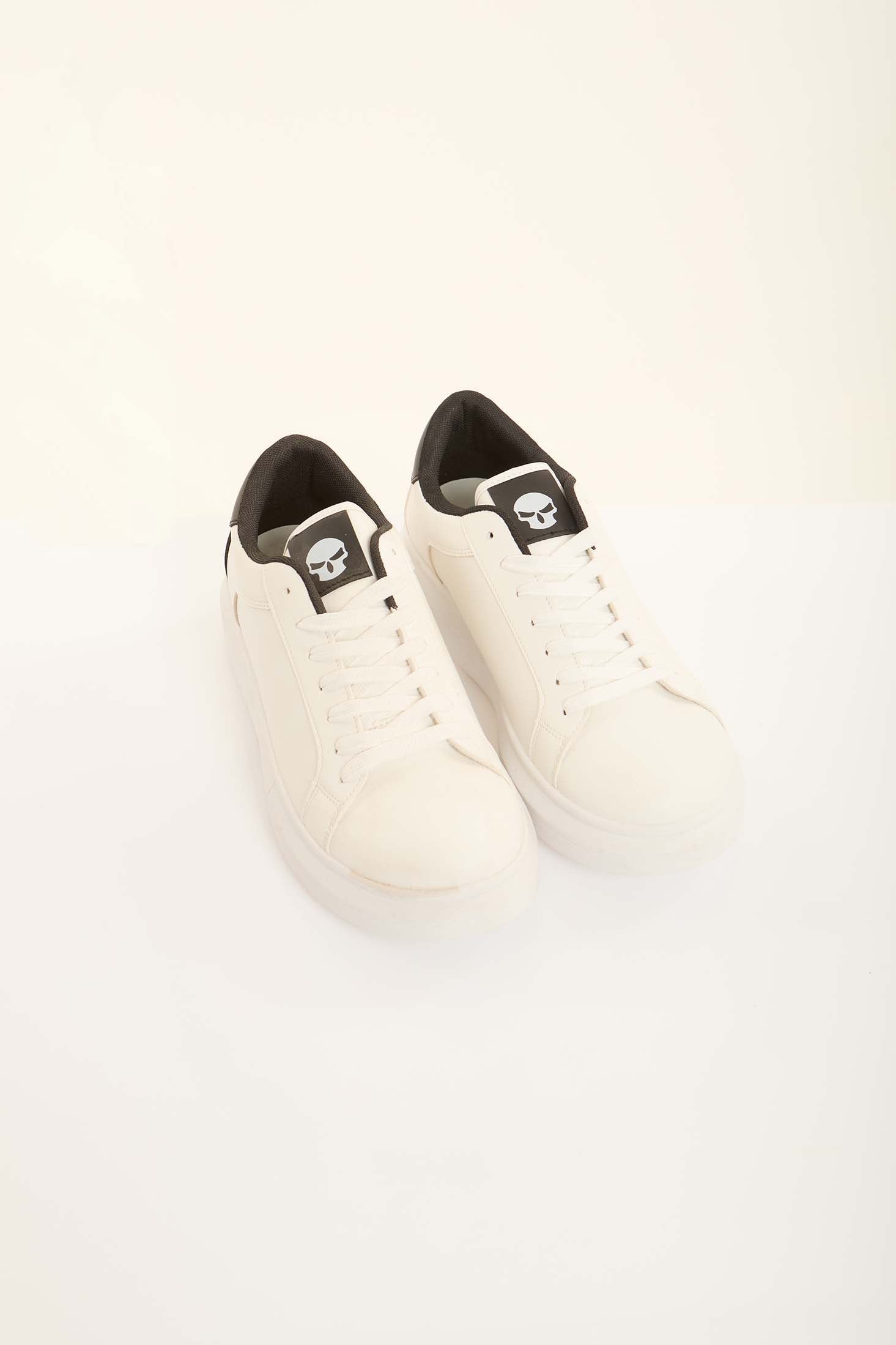 Classic Plain Panel Low-Top Trainers