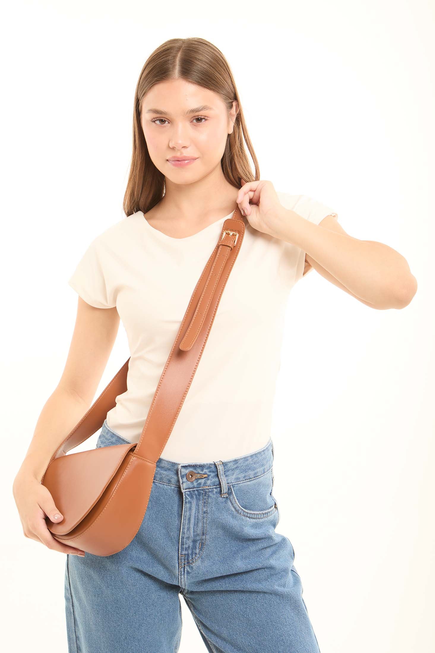 Daily Crossbody Bag with Streamlined Form