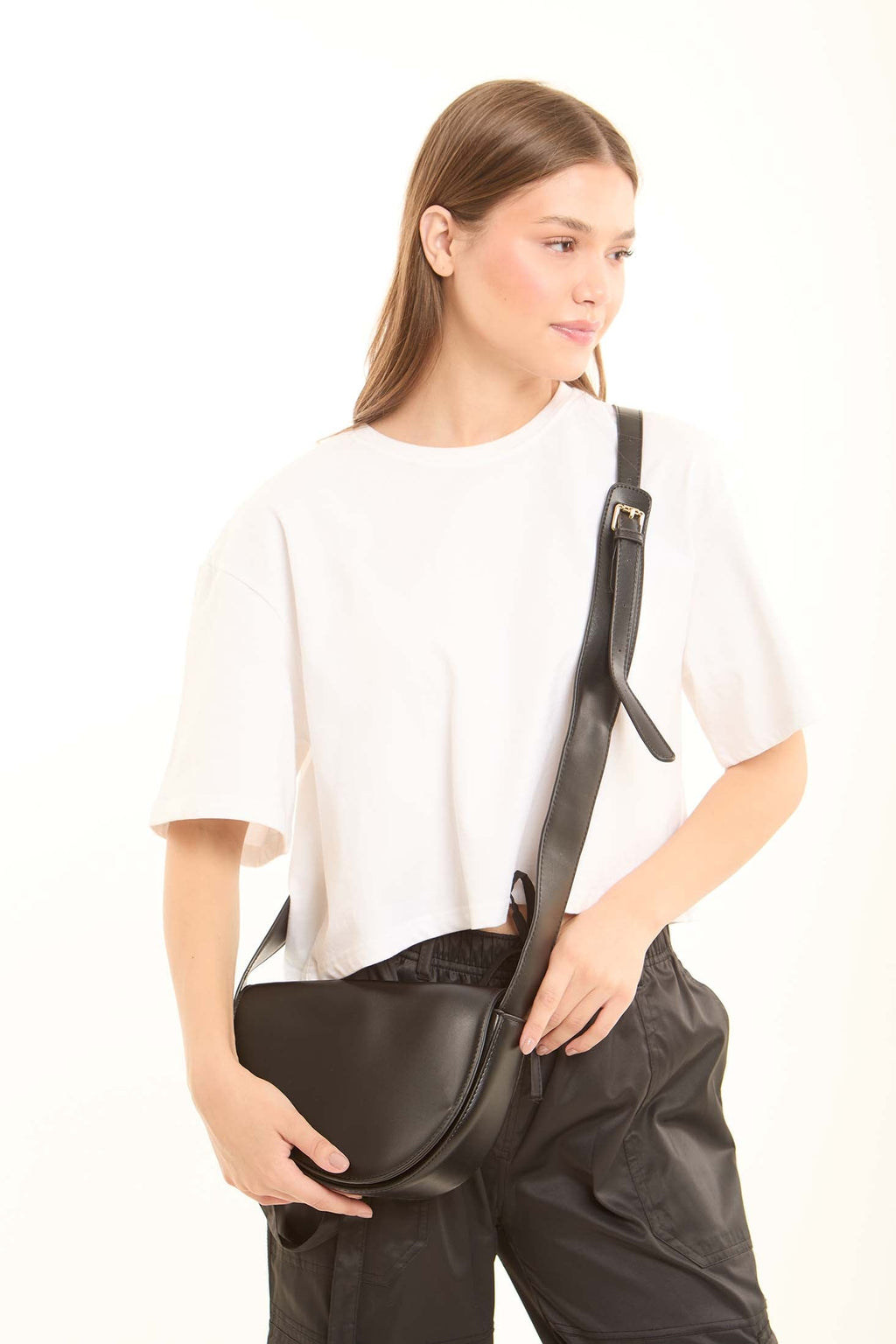 Daily Crossbody Bag with Streamlined Form
