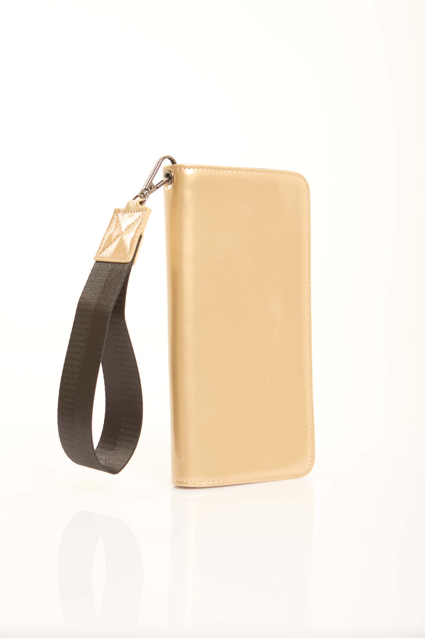 Daily Leather Wristlet Zip Wallet